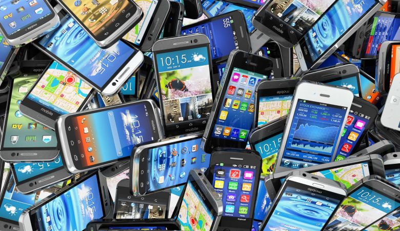 I telefoni usati possono diventare un problema? Meglio riciclare