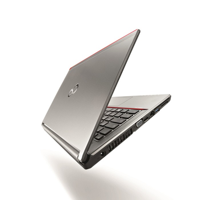 Notebook Fujitsu Lifebook E754 Core i3-4100M 8Gb Ram 256Gb SSD 15.6' HD Windows 10 Professional
