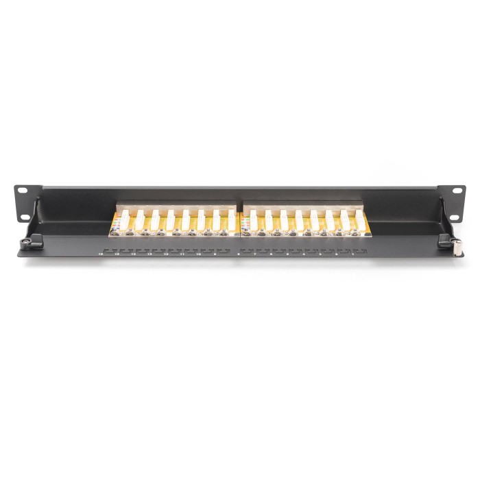 PANNELLO PATCH 19' SCHERMATO 16 PORTE 8 POLI RJ45 PER RETI CATEGORIA 6 - 1 UNITA' NERO