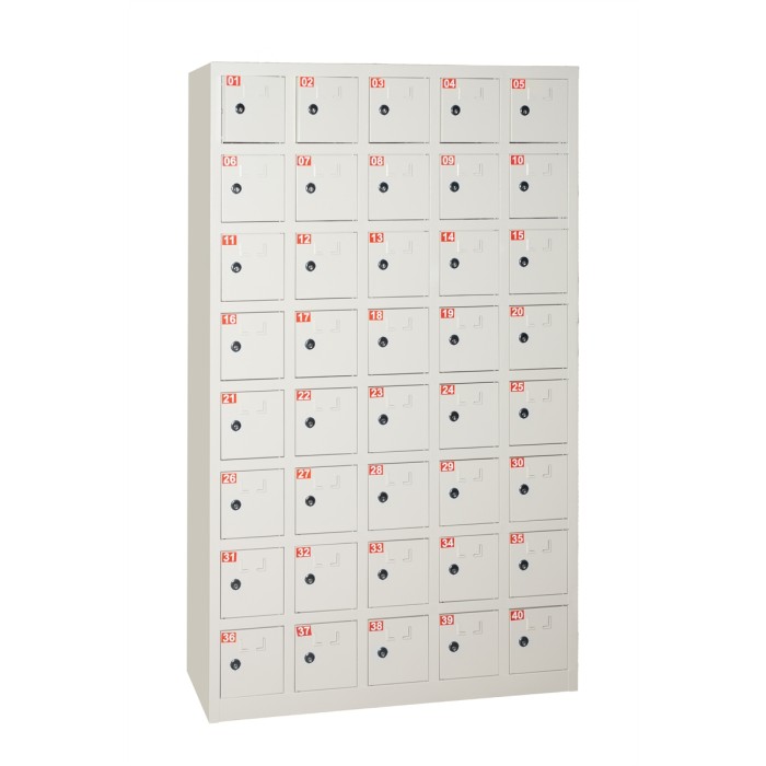 BOX 40 ALLOGGIAMENTI IN METALLO CON CHIAVE MISURE CM 145.5X23X90