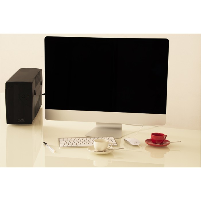 GRUPPO DI CONTINUITA' LINE INTERACTIVE PWM 650 VA 390 WATT CON 2 PRESE, CAVO SPINA ITALIANA